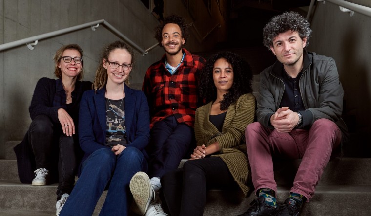 Sanneke van Hassel, Bianco Boer, Raoul de Jong, Daphne Huijsden en Said El Haji voor Kort Rotterdams